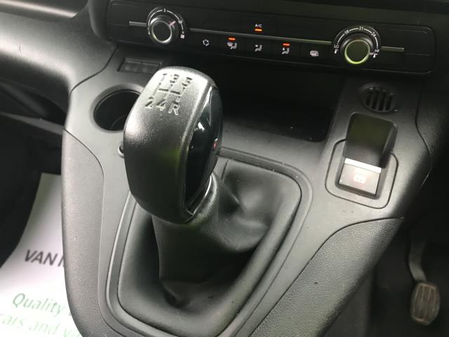 2021 Peugeot Partner L1 1000 1.5BLUE HDI 100PS PROFESSIONAL EURO 6 (NV21FMX) Image 16