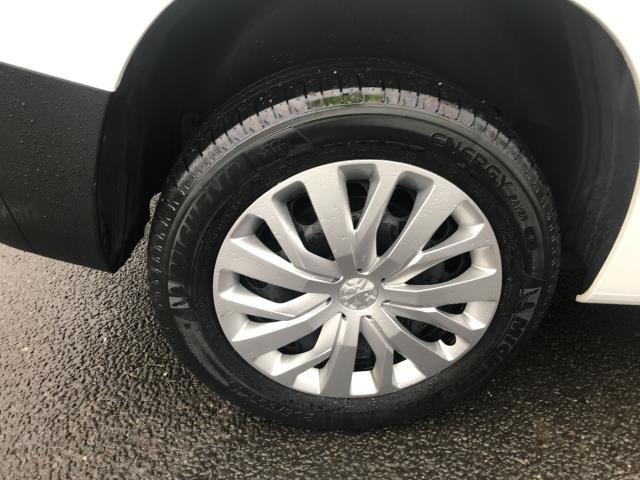 2021 Peugeot Partner L1 1000 1.5BLUE HDI 100PS PROFESSIONAL EURO 6 (NV21FMX) Image 28