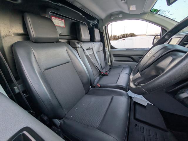 2021 Peugeot Expert 1000 1.5 Bluehdi 100 Professional Van (NV21FRN) Image 16