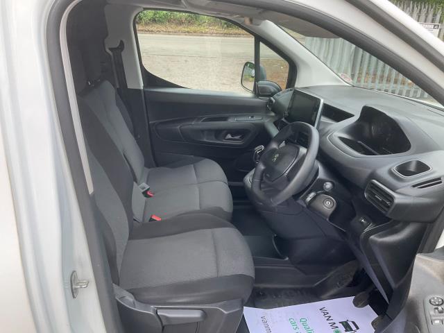 2021 Peugeot Partner 1000 1.5 Bluehdi 100 Professional Van (NV21FUA) Image 16