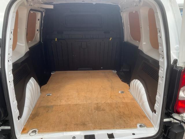 2021 Peugeot Partner 1000 1.5 Bluehdi 100 Professional Van (NV21FUA) Image 13