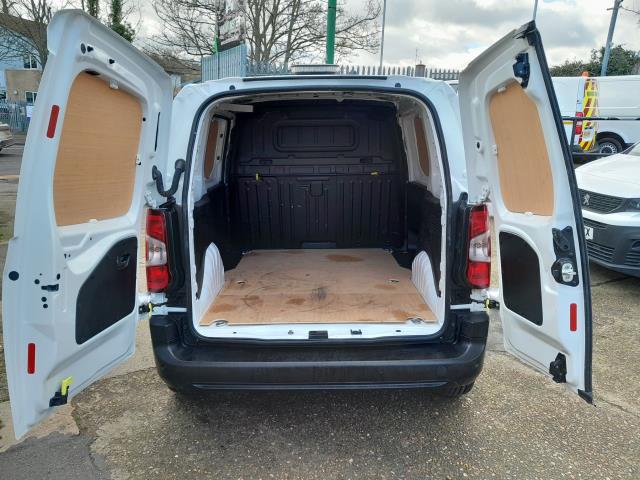 2021 Peugeot Partner 1000 1.5 Bluehdi 100 Professional Van (NV21FUF) Image 13