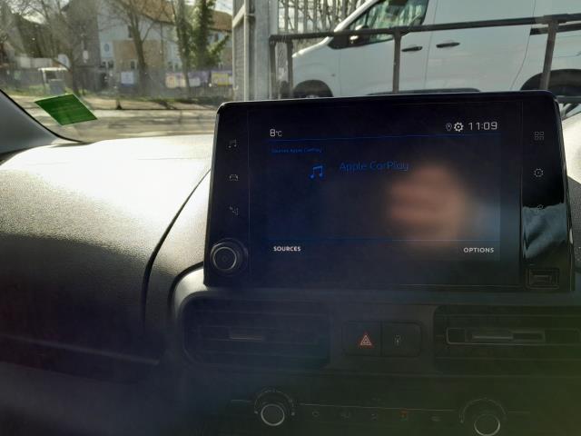 2021 Peugeot Partner 1000 1.5 Bluehdi 100 Professional Van (NV21FUF) Image 25