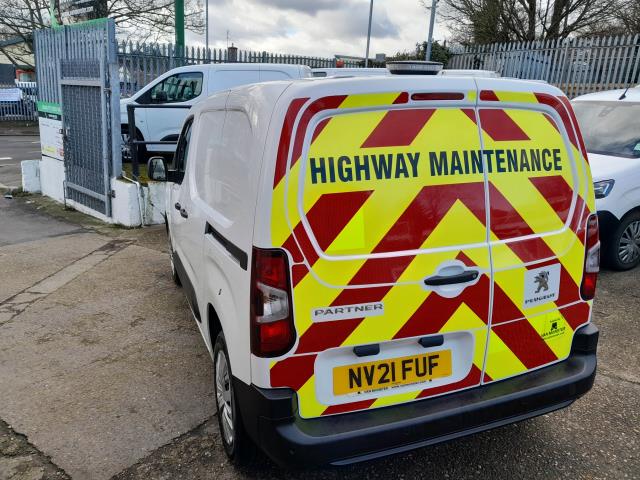 2021 Peugeot Partner 1000 1.5 Bluehdi 100 Professional Van (NV21FUF) Image 9