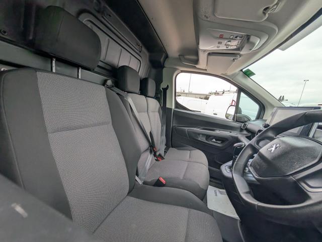 2021 Peugeot Partner 1000 1.5 Bluehdi 100 Professional Van (NV21FUP) Image 11