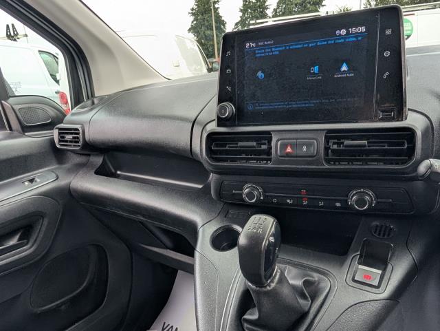 2021 Peugeot Partner 1000 1.5 Bluehdi 100 Professional Van (NV21FUP) Image 24