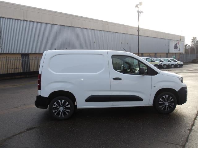 2021 Peugeot Partner 1000 1.5 Bluehdi 100 Professional Van *Limited 70mph* (NV21HDD) Image 10