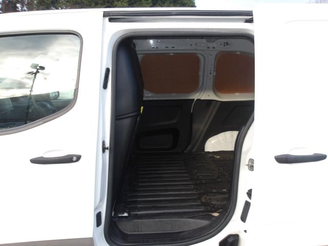 2021 Peugeot Partner 1000 1.5 Bluehdi 100 Professional Van *Limited 70mph* (NV21HDD) Image 17