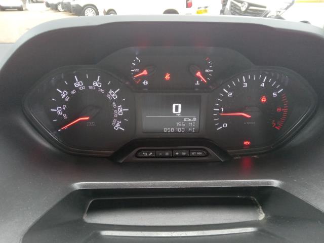 2021 Peugeot Partner 1000 1.5 Bluehdi 100 Professional Van (NV21HFF) Image 25