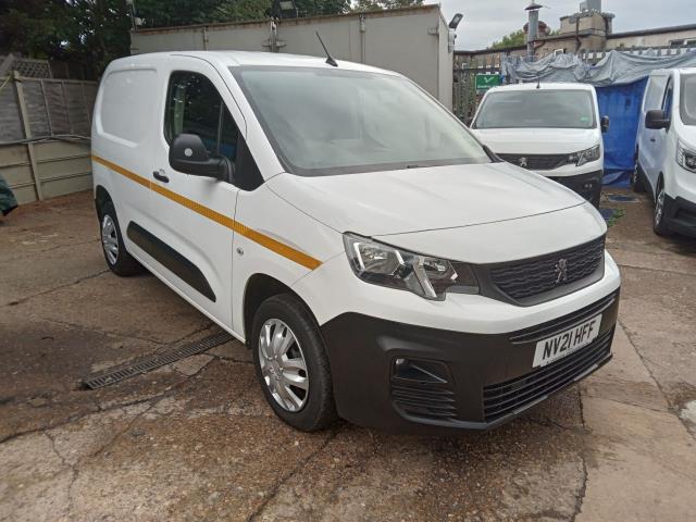 2021 Peugeot Partner 1000 1.5 Bluehdi 100 Professional Van (NV21HFF) Image 2