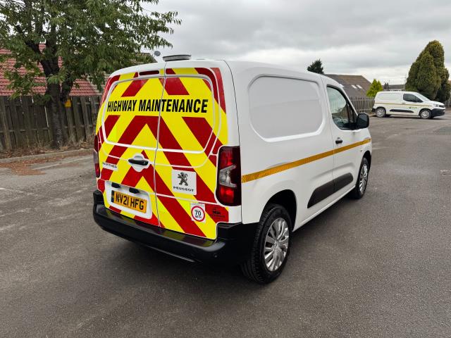 2021 Peugeot Partner 1000 1.5 Bluehdi 100 Professional Van (NV21HFG) Image 9