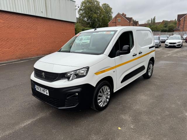 2021 Peugeot Partner 1000 1.5 Bluehdi 100 Professional Van (NV21HFG) Image 4