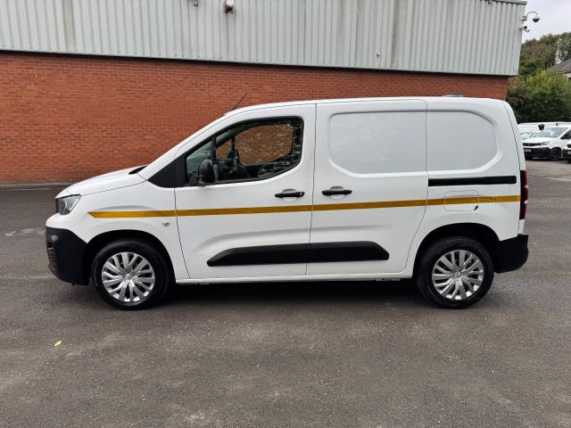 2021 Peugeot Partner 1000 1.5 Bluehdi 100 Professional Van (NV21HFG) Image 6