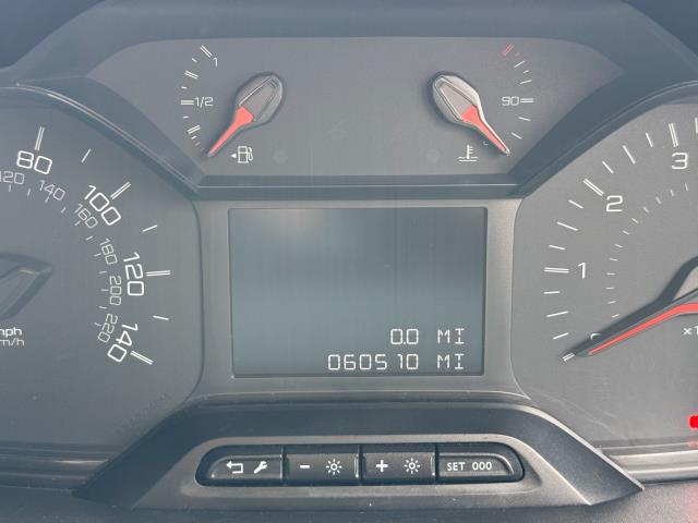 2021 Peugeot Partner 1000 1.5 Bluehdi 100 Professional Van (NV21HFG) Image 12