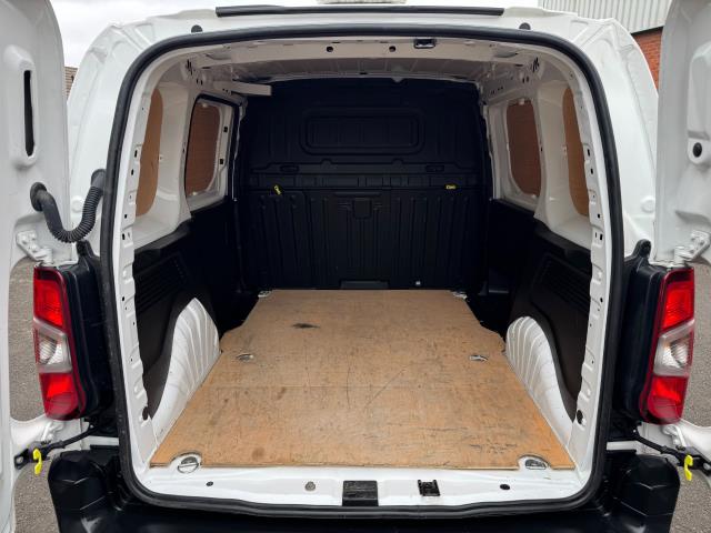 2021 Peugeot Partner 1000 1.5 Bluehdi 100 Professional Van (NV21HFG) Image 43