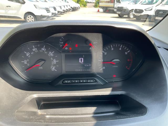2021 Peugeot Partner 1000 1.5 Bluehdi 100 Professional Van (NV21HFH) Image 21