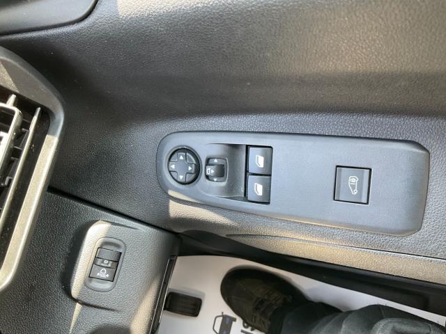 2021 Peugeot Partner 1000 1.5 Bluehdi 100 Professional Van (NV21HFH) Image 35