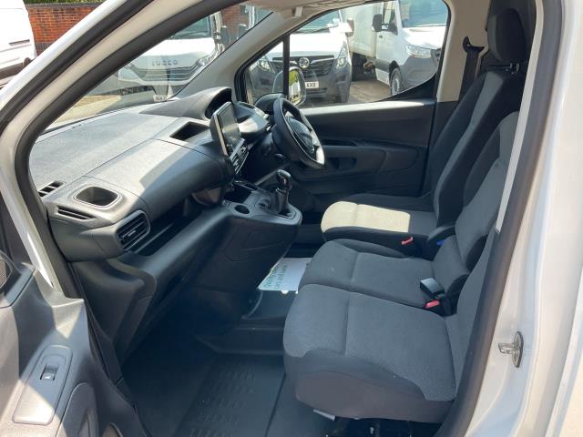 2021 Peugeot Partner 1000 1.5 Bluehdi 100 Professional Van (NV21HFH) Image 7