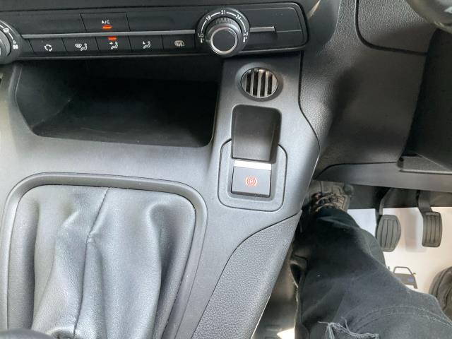 2021 Peugeot Partner 1000 1.5 Bluehdi 100 Professional Van (NV21HFH) Image 28