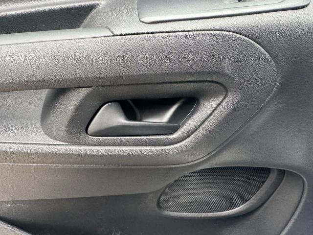 2021 Peugeot Partner 1000 1.5 Bluehdi 100 Professional Van (NV21HFM) Image 35