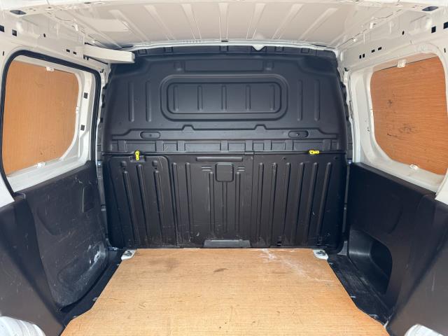 2021 Peugeot Partner 1000 1.5 Bluehdi 100 Professional Van (NV21HFM) Image 44