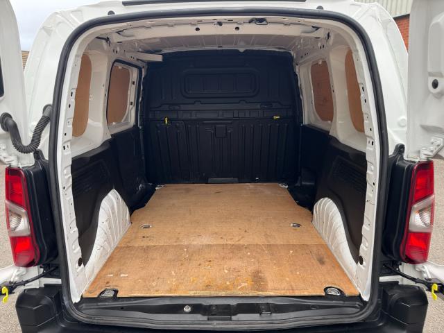 2021 Peugeot Partner 1000 1.5 Bluehdi 100 Professional Van (NV21HFM) Image 43