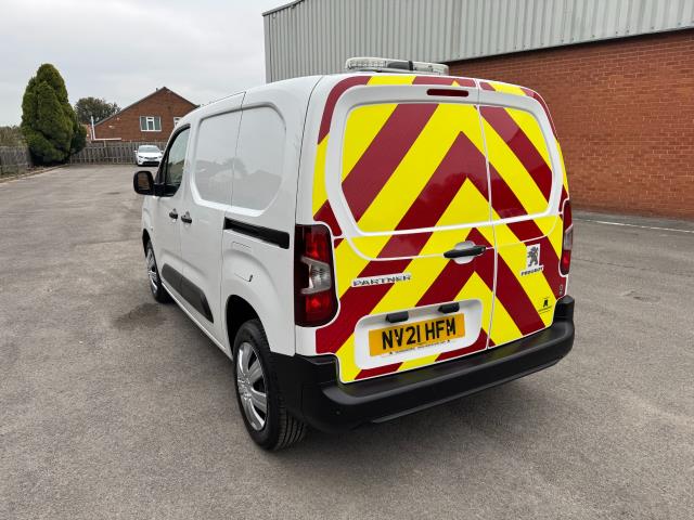 2021 Peugeot Partner 1000 1.5 Bluehdi 100 Professional Van (NV21HFM) Image 7