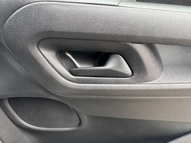 2021 Peugeot Partner 1000 1.5 Bluehdi 100 Professional Van (NV21HFM) Image 20