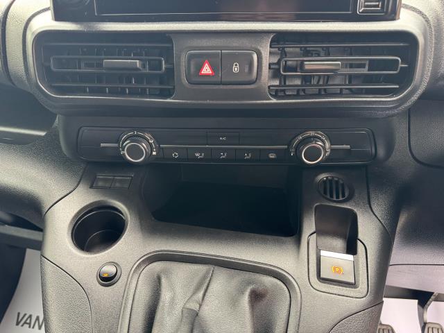 2021 Peugeot Partner 1000 1.5 Bluehdi 100 Professional Van (NV21HFM) Image 25
