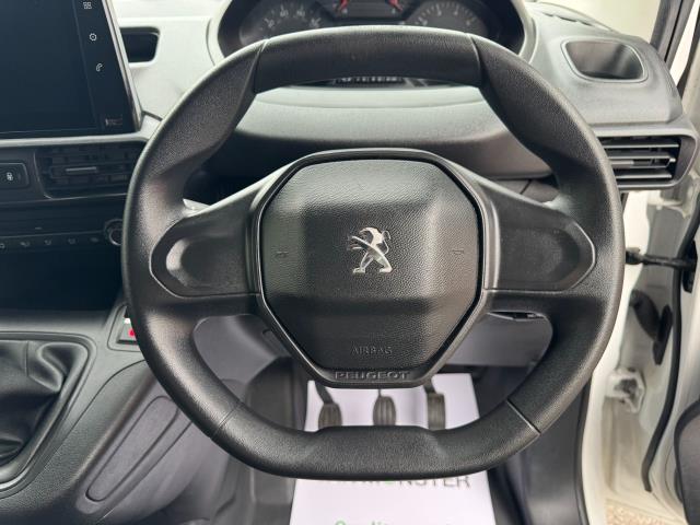2021 Peugeot Partner 1000 1.5 Bluehdi 100 Professional Van (NV21HFM) Image 22