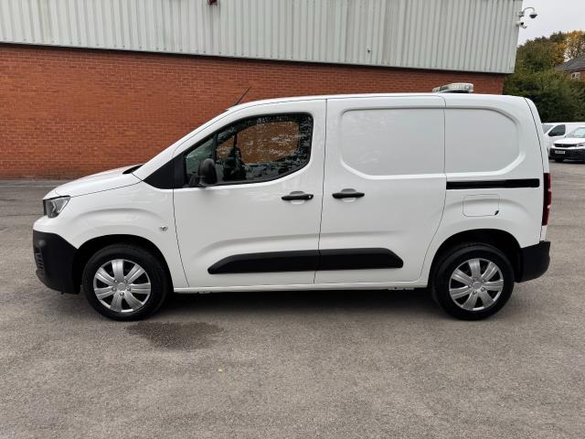 2021 Peugeot Partner 1000 1.5 Bluehdi 100 Professional Van (NV21HFM) Image 6