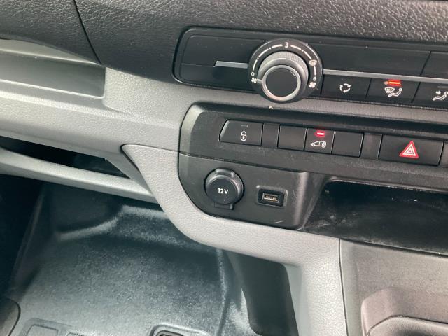 2021 Peugeot Expert 1000 1.5 Bluehdi 100 Professional Van (NV21HGD) Image 27