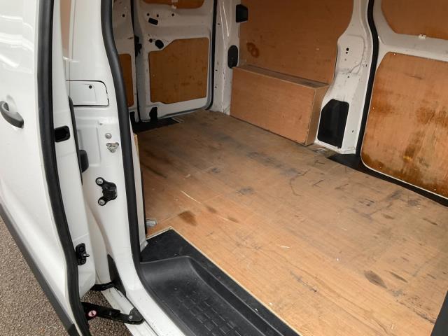 2021 Peugeot Expert 1000 1.5 Bluehdi 100 Professional Van (NV21HGD) Image 17