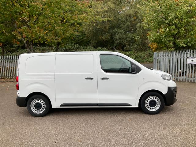 2021 Peugeot Expert 1000 1.5 Bluehdi 100 Professional Van (NV21HGD) Image 15