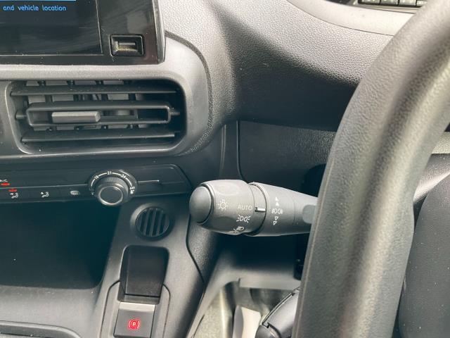 2021 Peugeot Partner 850 1.5 Bluehdi 100 Professional (LONG)  Crew Van (NV21HGJ) Image 30