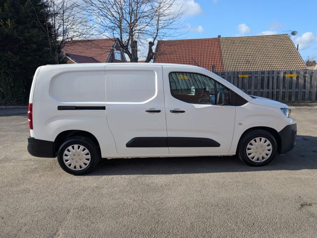 2021 Peugeot Partner 850 1.5 Bluehdi 100 Professional Crew Van (NV21HXB) Image 3