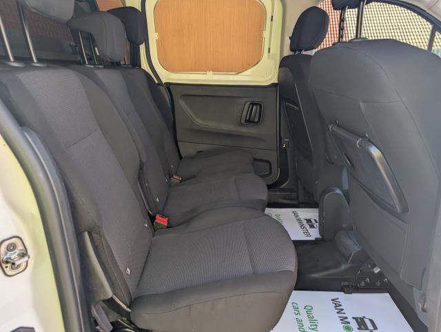 2021 Peugeot Partner 850 1.5 Bluehdi 100 Professional Crew Van (NV21HXB) Image 13