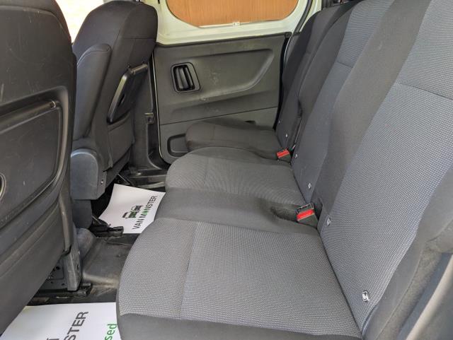 2021 Peugeot Partner 850 1.5 Bluehdi 100 Professional Crew Van (NV21HXB) Image 16