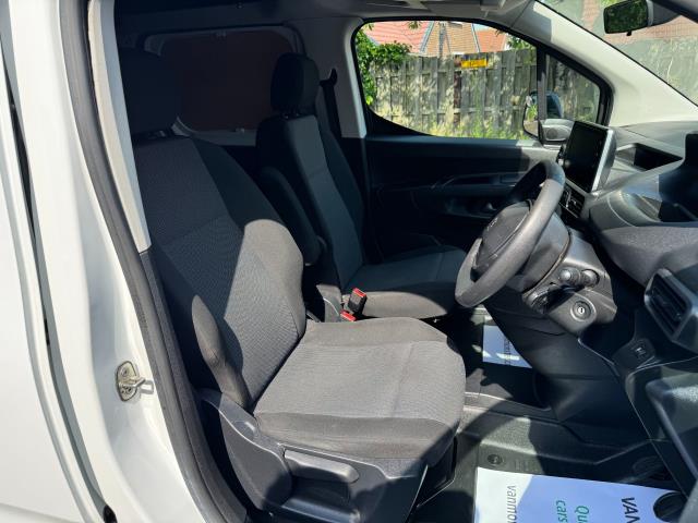 2021 Peugeot Partner 850 1.5 Bluehdi 100 Professional Crew Van (NV21HXB) Image 16