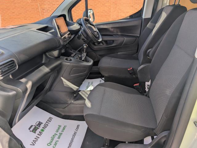 2021 Peugeot Partner 850 1.5 Bluehdi 100 Professional Crew Van (NV21HXB) Image 18