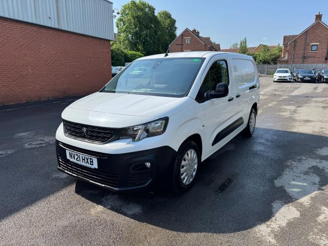 2021 Peugeot Partner 850 1.5 Bluehdi 100 Professional Crew Van (NV21HXB) Image 4