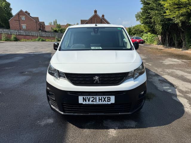 2021 Peugeot Partner 850 1.5 Bluehdi 100 Professional Crew Van (NV21HXB) Image 3