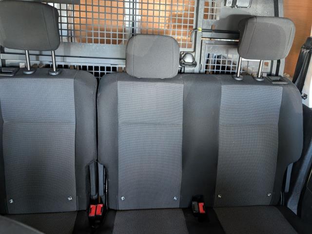 2021 Peugeot Partner 850 1.5 Bluehdi 100 Professional Crew Van (NV21HXB) Image 35