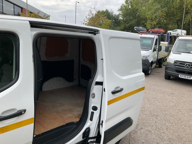 2021 Peugeot Partner 1000 1.5 Bluehdi 100 Professional Van (NV21HZP) Image 8