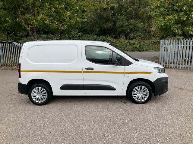 2021 Peugeot Partner 1000 1.5 Bluehdi 100 Professional Van (NV21HZP) Image 13
