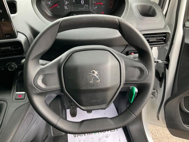 2021 Peugeot Partner 1000 1.5 Bluehdi 100 Professional Van (NV21HZP) Image 16