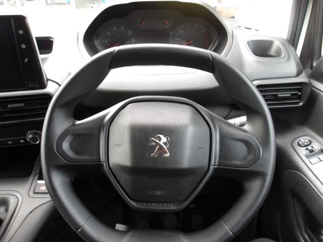 2021 Peugeot Partner 1000 1.5 Bluehdi 100 Professional Van (NV21KGZ) Image 20