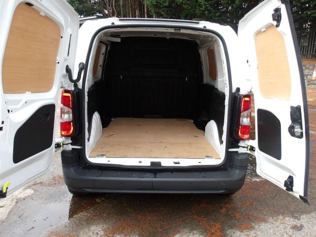 2021 Peugeot Partner 1000 1.5 Bluehdi 100 Professional Van (NV21KGZ) Image 16