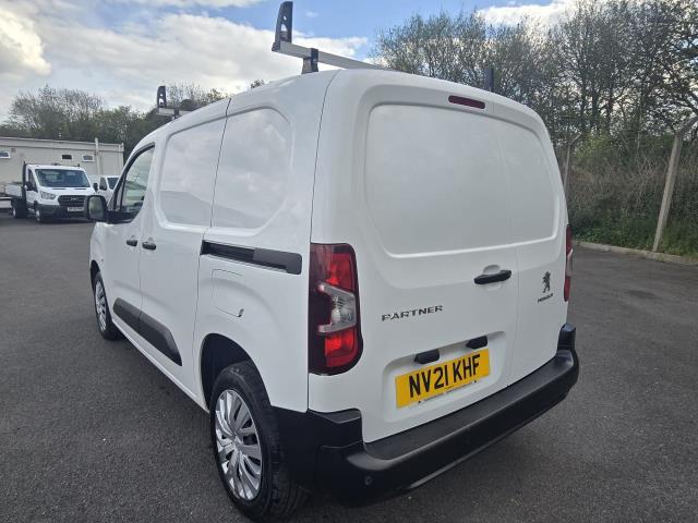 2021 Peugeot Partner 1000 1.5 Bluehdi 100 Professional Van (NV21KHF) Image 9