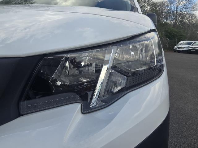 2021 Peugeot Partner 1000 1.5 Bluehdi 100 Professional Van (NV21KHF) Image 14